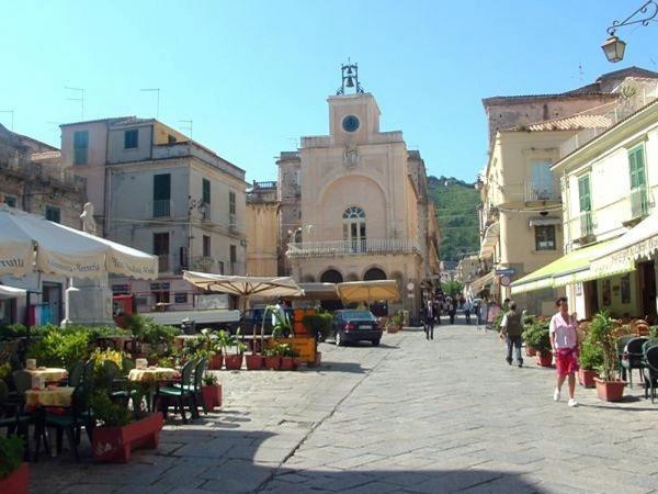 Vittorio Veneto Apartment Tropea Exterior photo